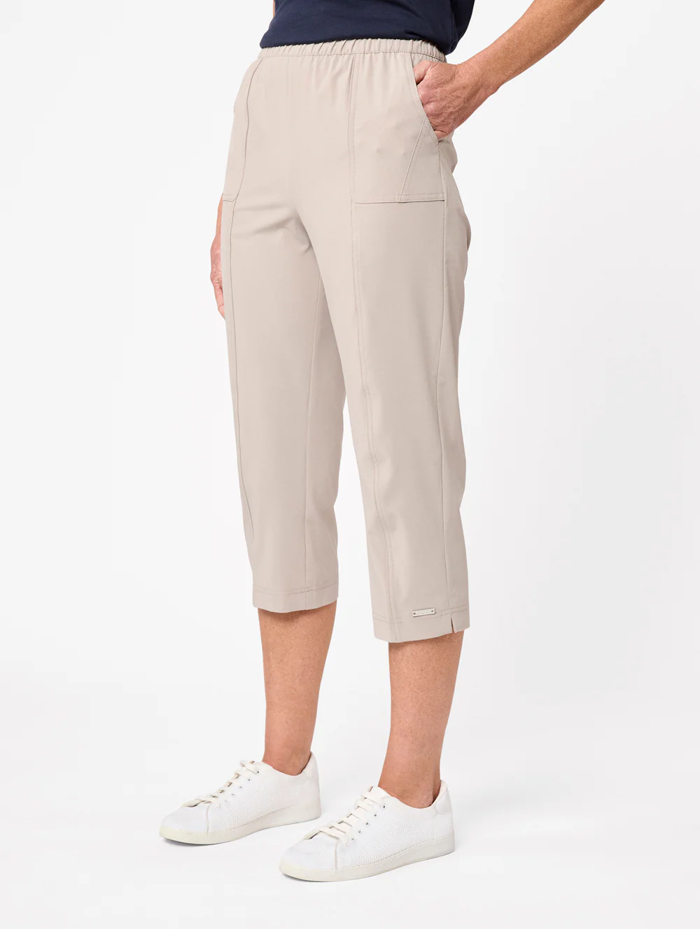 Eureka 3/4 Pant - Image 4