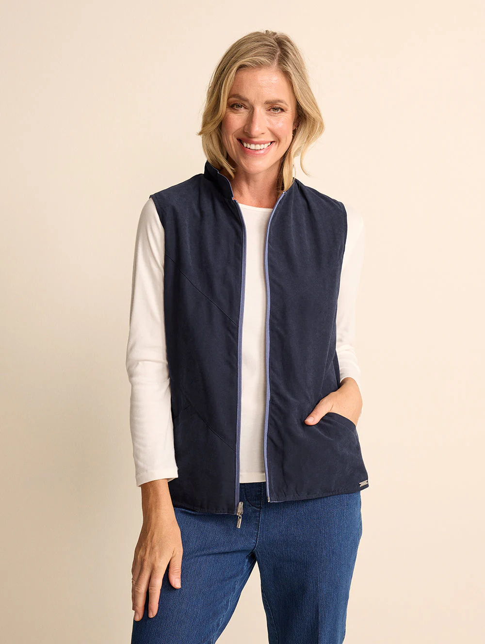 Microfibre Reversible Vest - Image 5