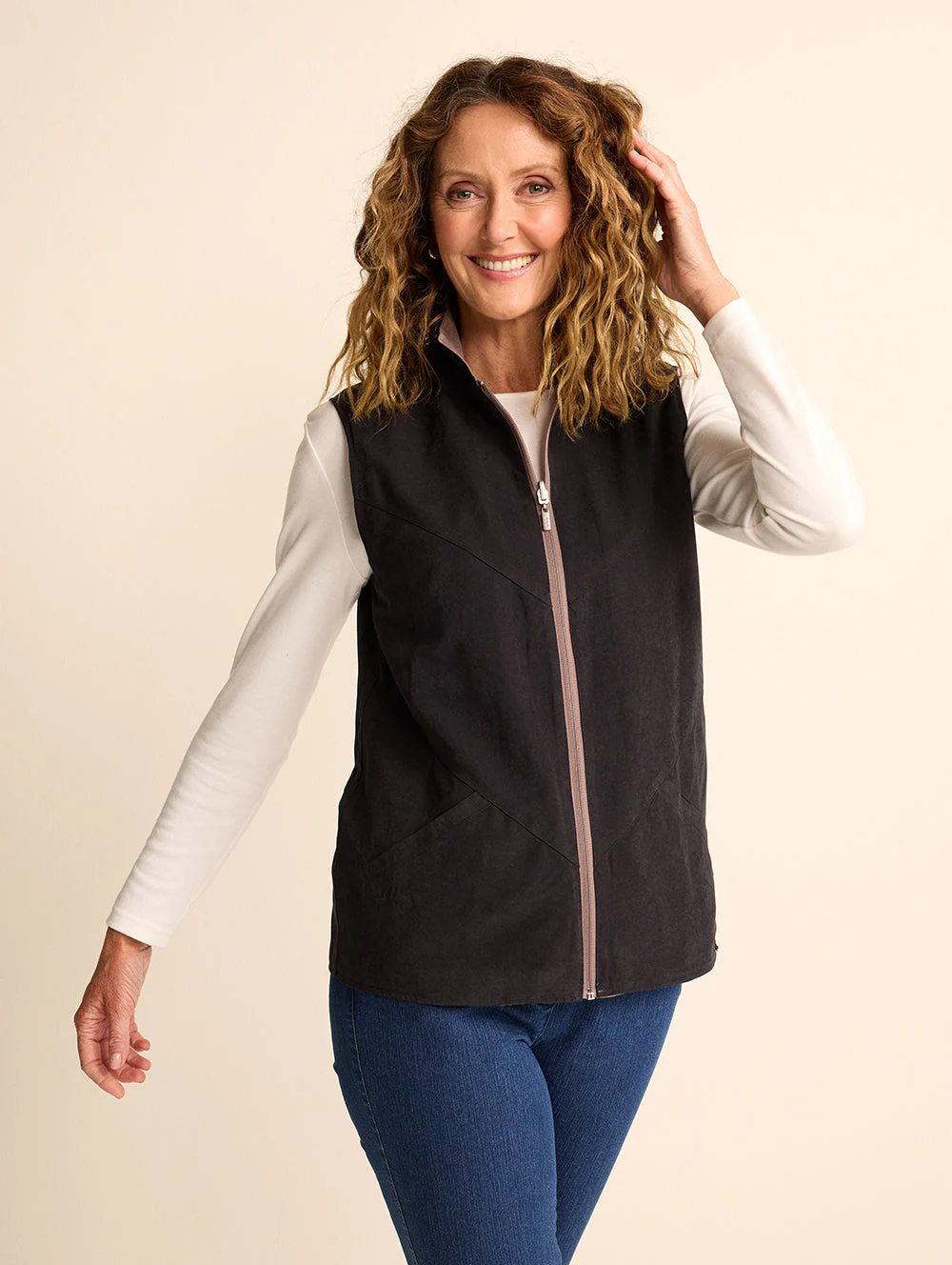 Microfibre Reversible Vest - Image 5